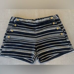 Nautical Striped Ladies Banana Republic Sailors Shorts Size 4 Navy And White.